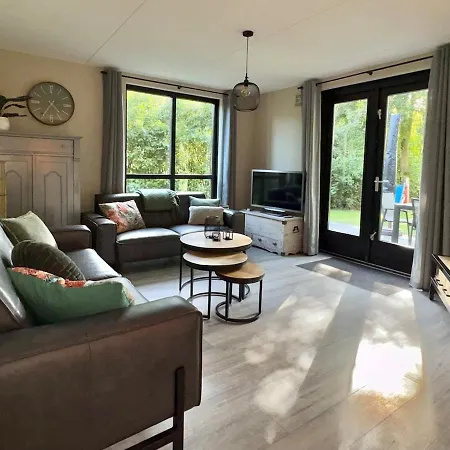 Sfeervolle 8 Persoons Vakantievilla Met Tuin En Privacy In Ewijk! Ferienhaus Ewijk