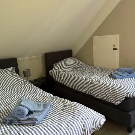 Sfeervolle 8 Persoons Vakantievilla Met Tuin En Privacy In Ewijk! * Ewijk