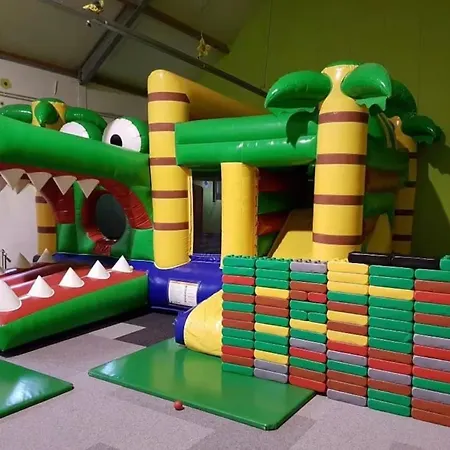 Sfeervolle 8 Persoons Vakantievilla Met Tuin En Privacy In Ewijk! Ewijk